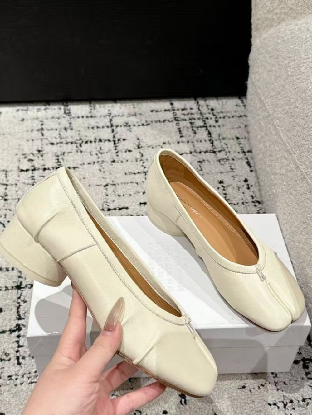 Maison Martin Margiela Tabi Ballerina Flats (white Leather)